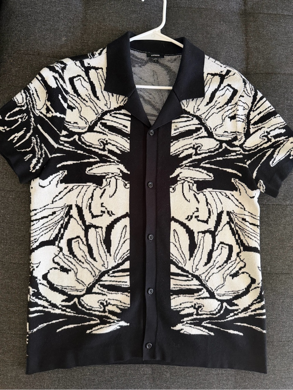 Express Black & White Floral Knit Camp Shirt - Men